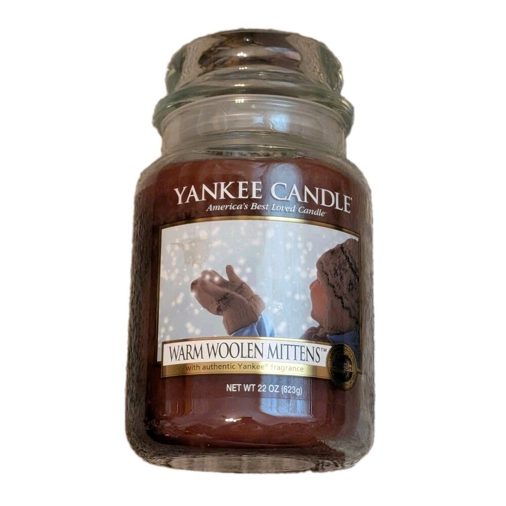 Retired Yankee Candle Large Jar 22 oz Rare Fragrance Gift "Warm Woolen Mittens"